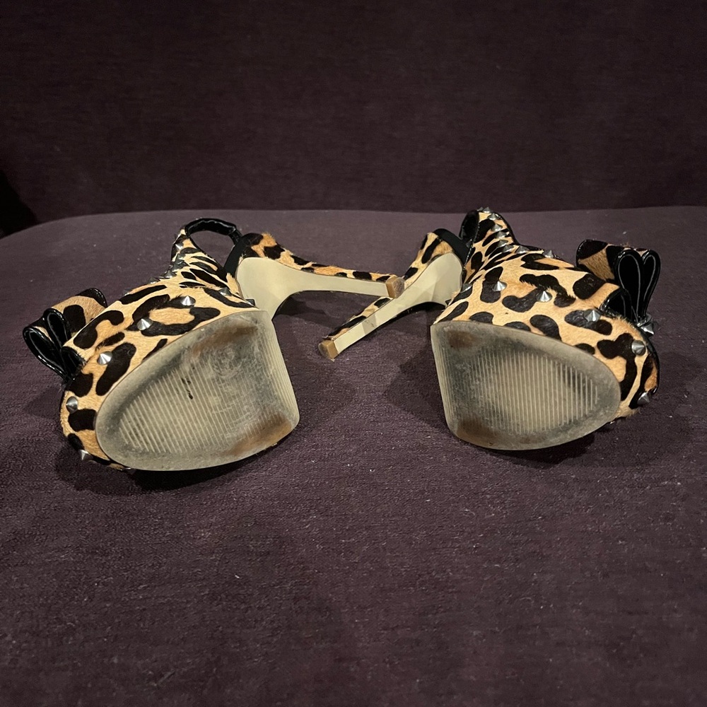 Heels - Picture 9 of 11